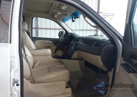 2011 GMC Yukon Denali z USA, uszkodzony, nr VIN 1GKS2EEF3BR120228